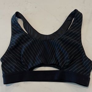 ALO sports bra top